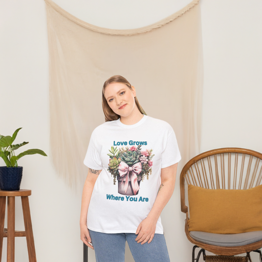 Love Grows - Unisex Heavy Cotton Tee